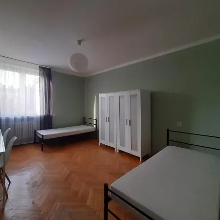 Apartman Pokoj Dwuosobowy W Historycznej Dzielnicy Nowa Huta- Aleja Roz Krakkó